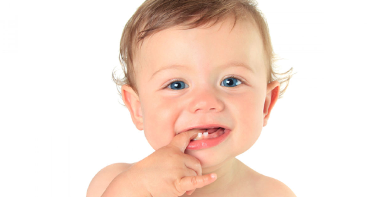 Como limpar os dentinhos de um bebê de um ano - Clinica Odonto Baby